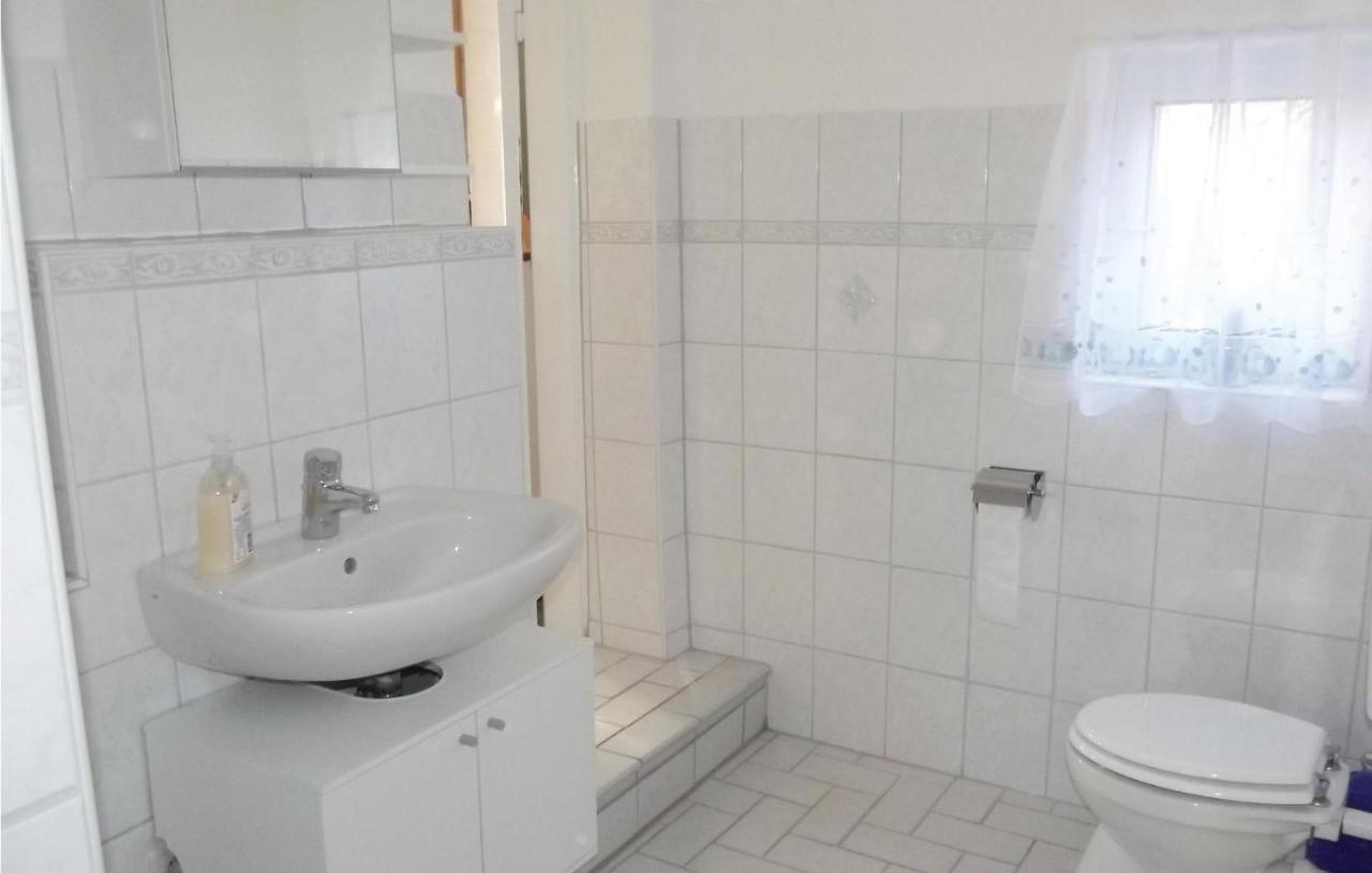 1 Bedroom Nice Apartment In Flueggendorf Klausdorf  Bagian luar foto